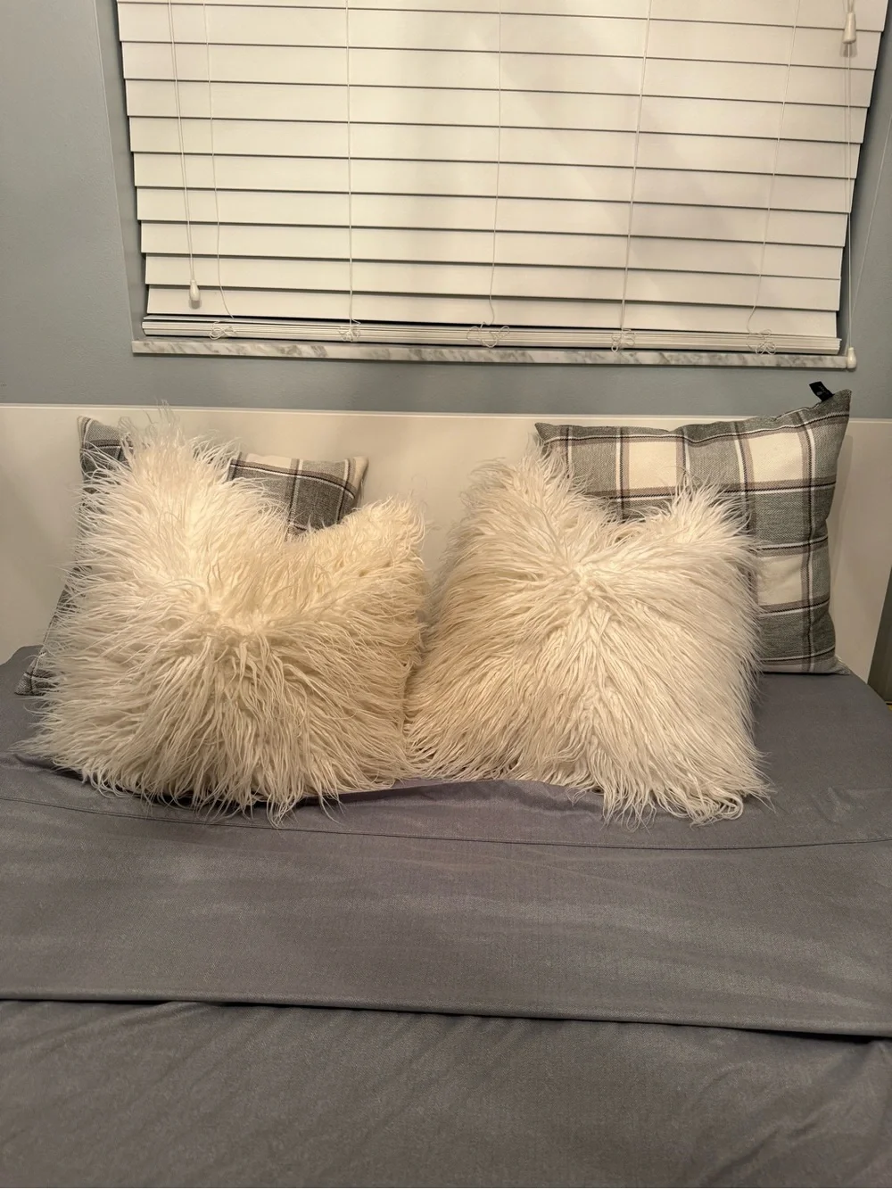 Plush Faux Fur Throw Pillows - Cream (Set of 2)